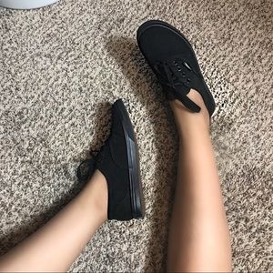 Low Top Black Vans